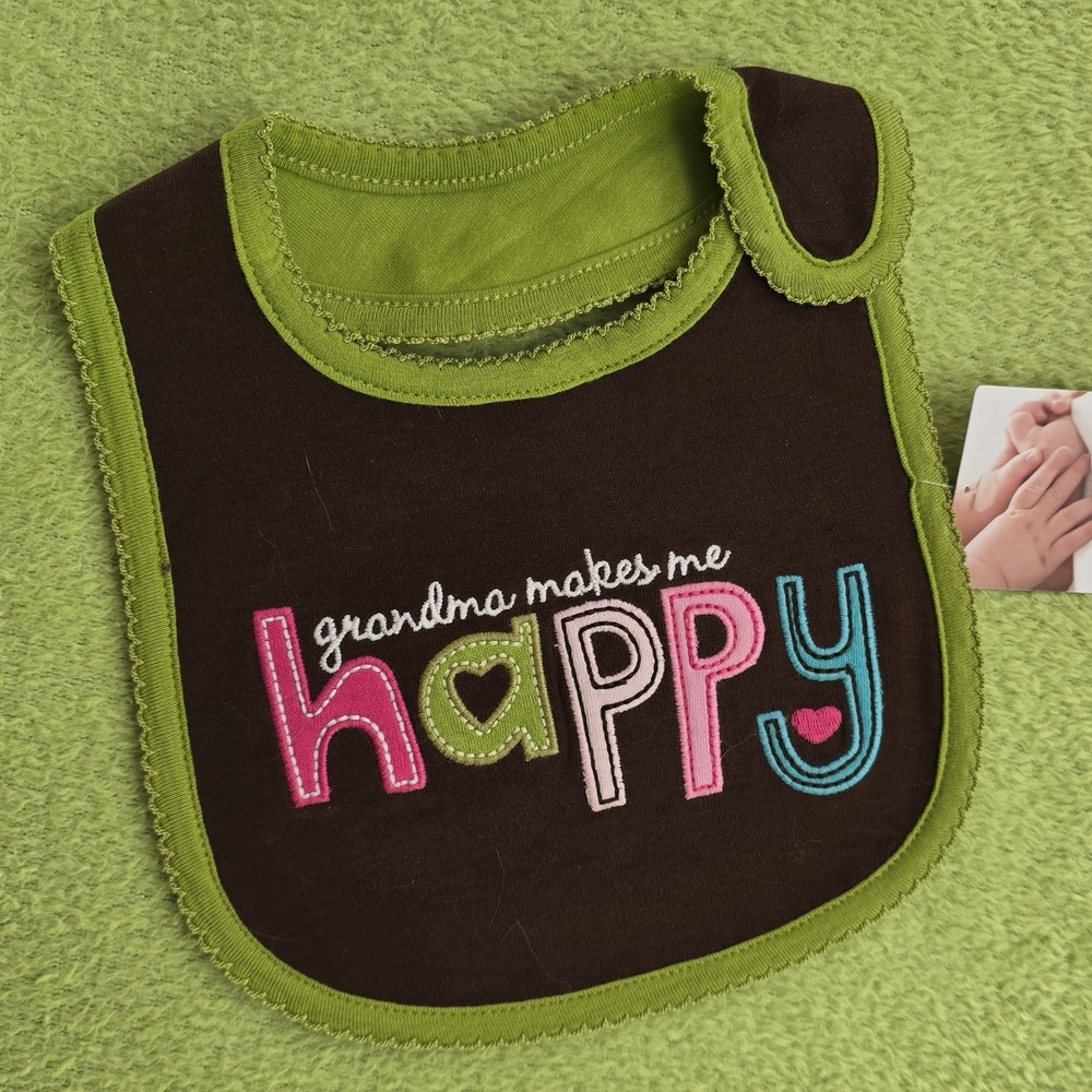 NWT  0-12M  BABY BOY BIB  Carter's Brown + Green GRANDMA MAKES ME HAPPY (Q5)